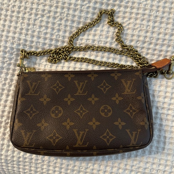 Louis Vuitton monogram pochette - Picture 2 of 11